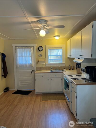 1306 Ocean Beach Blvd S, Long Beach, WA 98631 - Photo 9