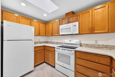 432 3rd Avenue S #B204, Edmonds, WA 98020 - Photo 11