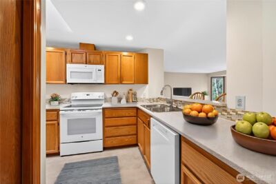 432 3rd Avenue S #B204, Edmonds, WA 98020 - Photo 10