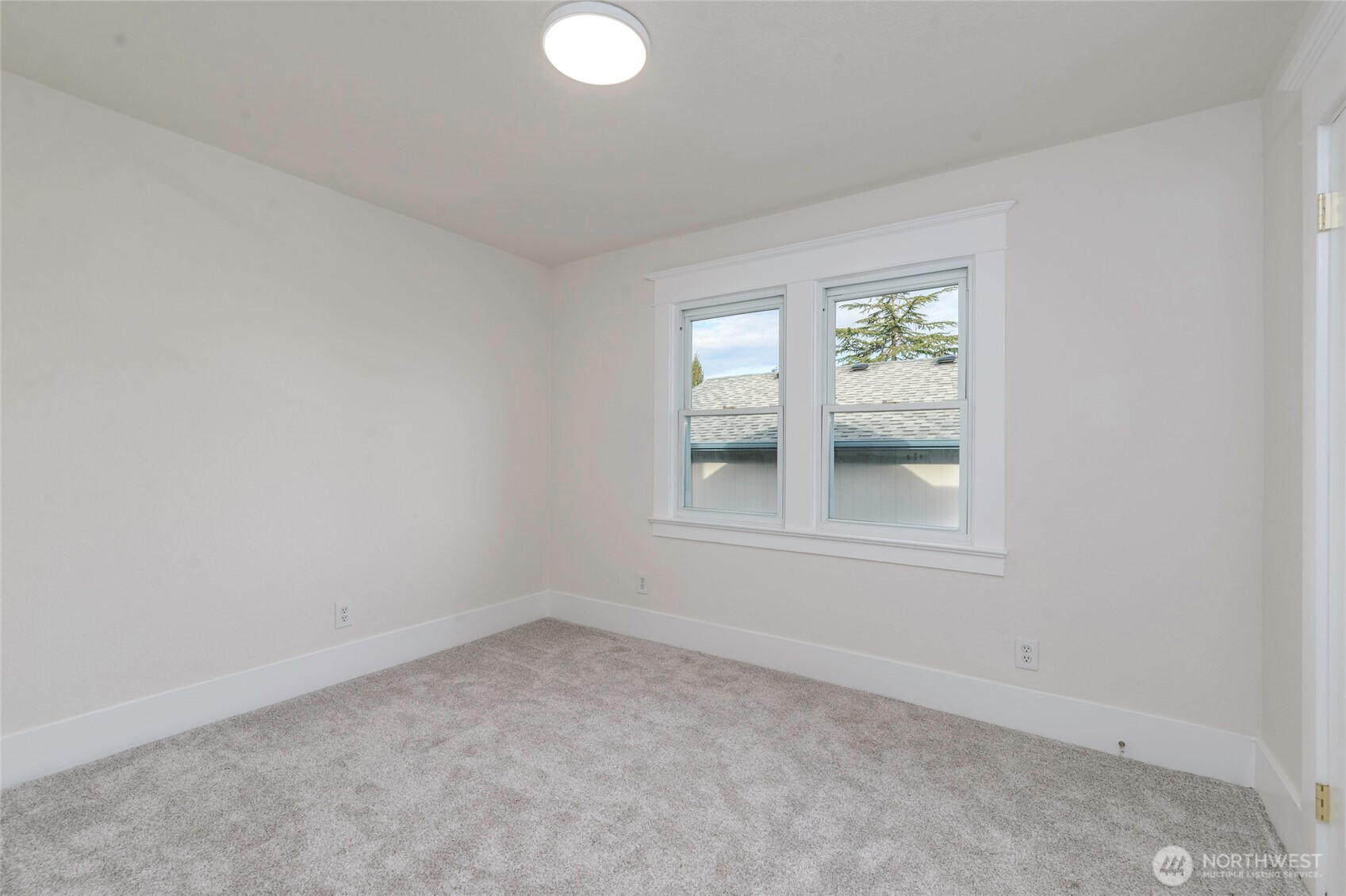 5219 N Winnifred Street , Ruston, WA 98407