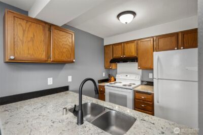 3340 Narrows View Lane NE #103, Bremerton, WA 98310 - Photo 14