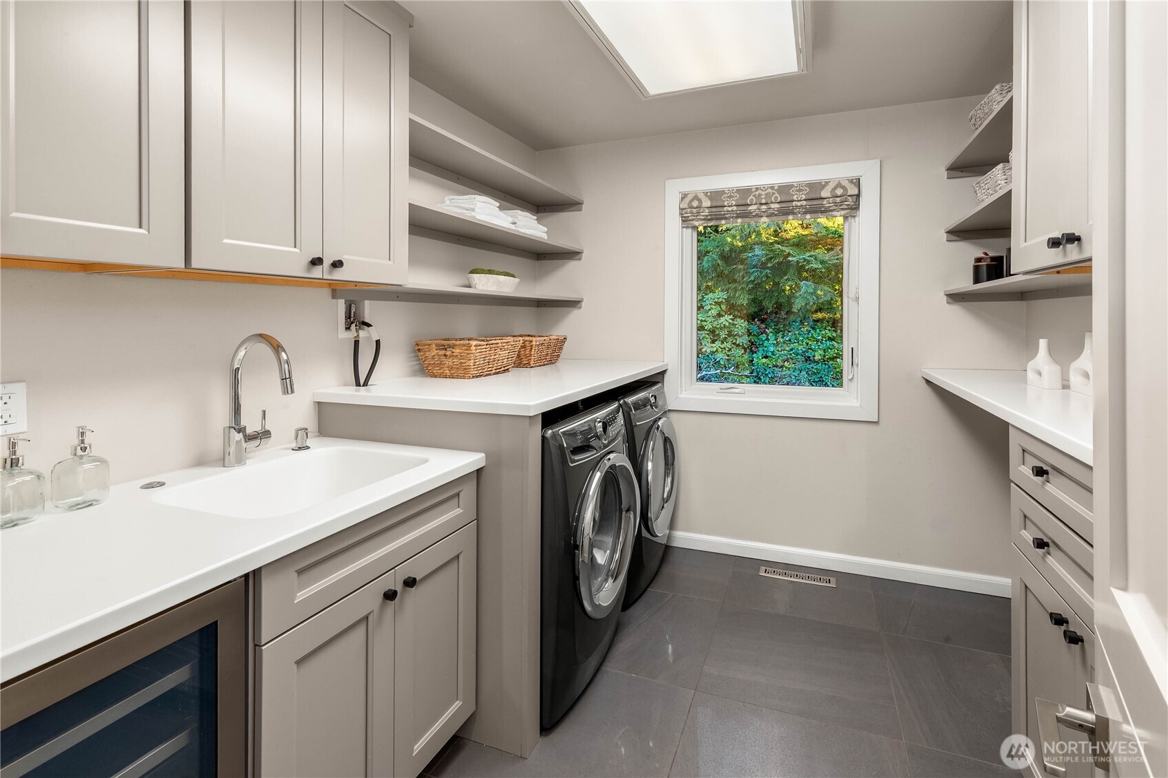 7580 SE 71st Street , Mercer Island, WA 98040