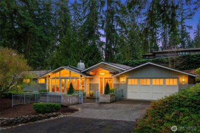 10617 SE 18th Street , Bellevue, WA 98004-7138