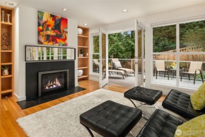 10617 SE 18th Street , Bellevue, WA 98004-7138 - Photo 12