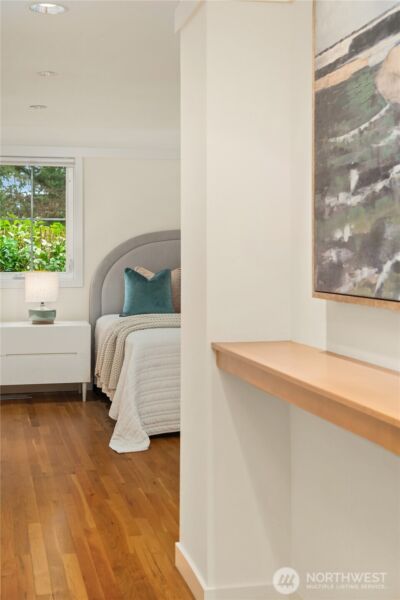 10617 SE 18th Street , Bellevue, WA 98004-7138 - Photo 18