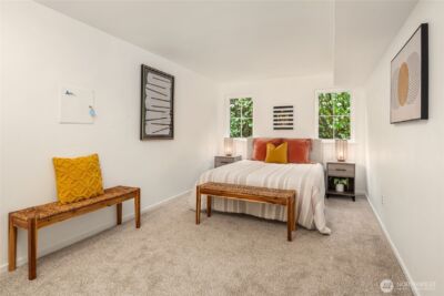 10617 SE 18th Street , Bellevue, WA 98004-7138 - Photo 25