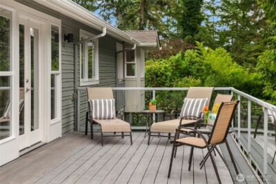 10617 SE 18th Street , Bellevue, WA 98004-7138 - Photo 34