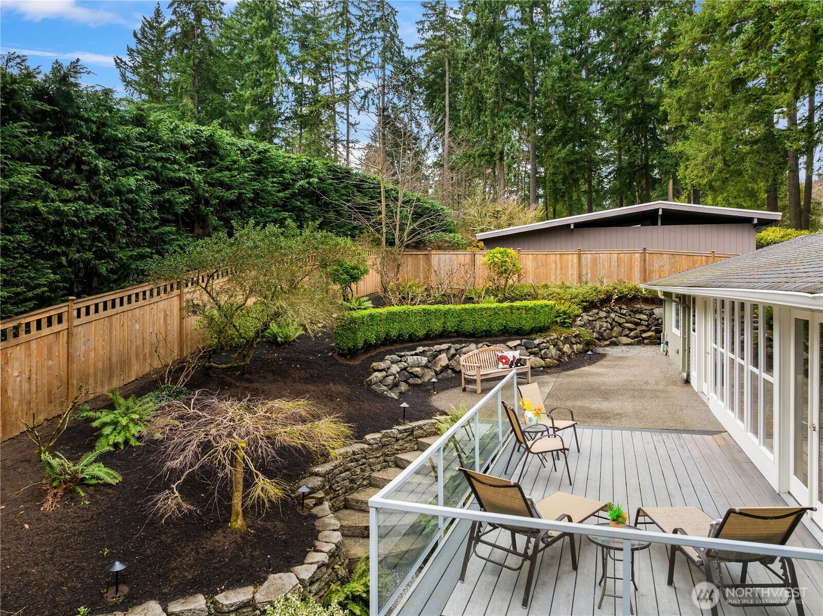 10617 SE 18th Street , Bellevue, WA 98004-7138