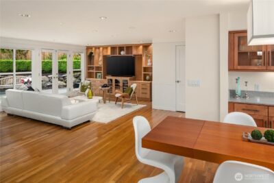 10617 SE 18th Street , Bellevue, WA 98004-7138 - Photo 8