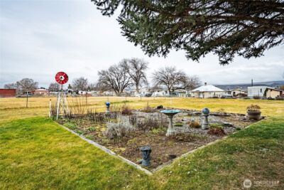 213 Davis Ave. , Brewster, WA 98812 - Photo 21