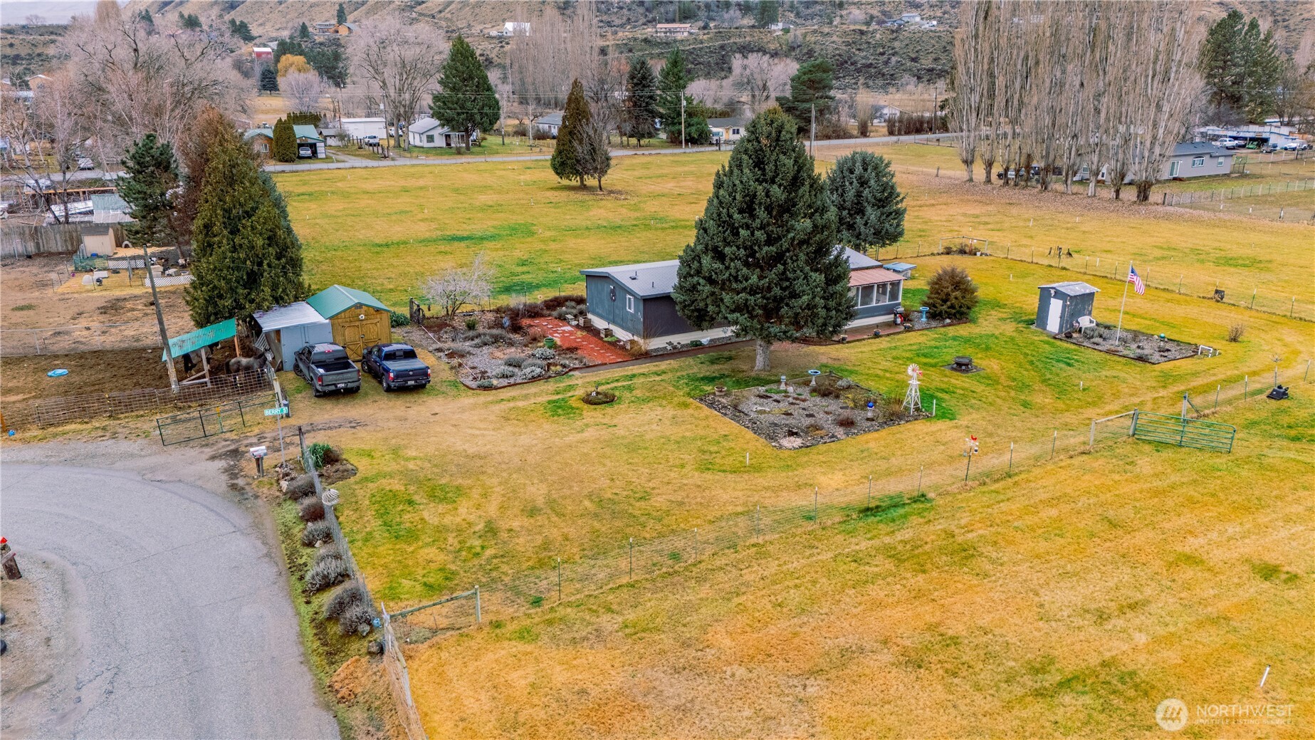 213 Davis Ave. , Brewster, WA 98812