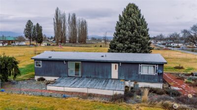 213 Davis Ave. , Brewster, WA 98812 - Photo 4