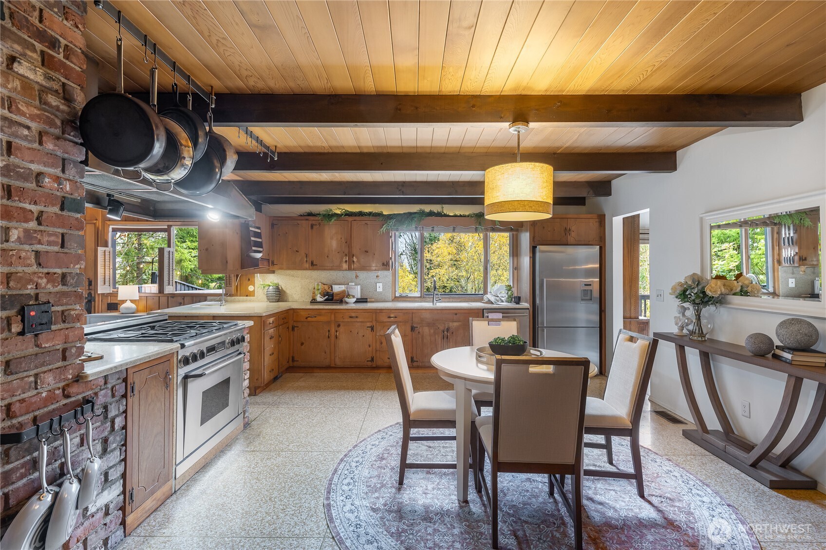 16521 NE 1st Place , Bellevue, WA 98008