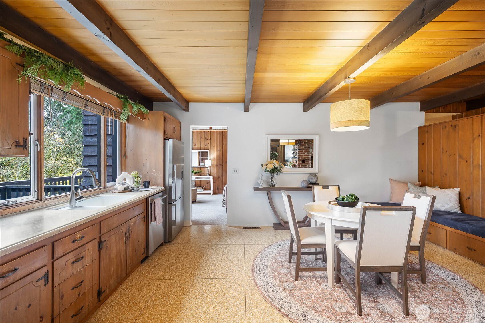 16521 NE 1st Place , Bellevue, WA 98008