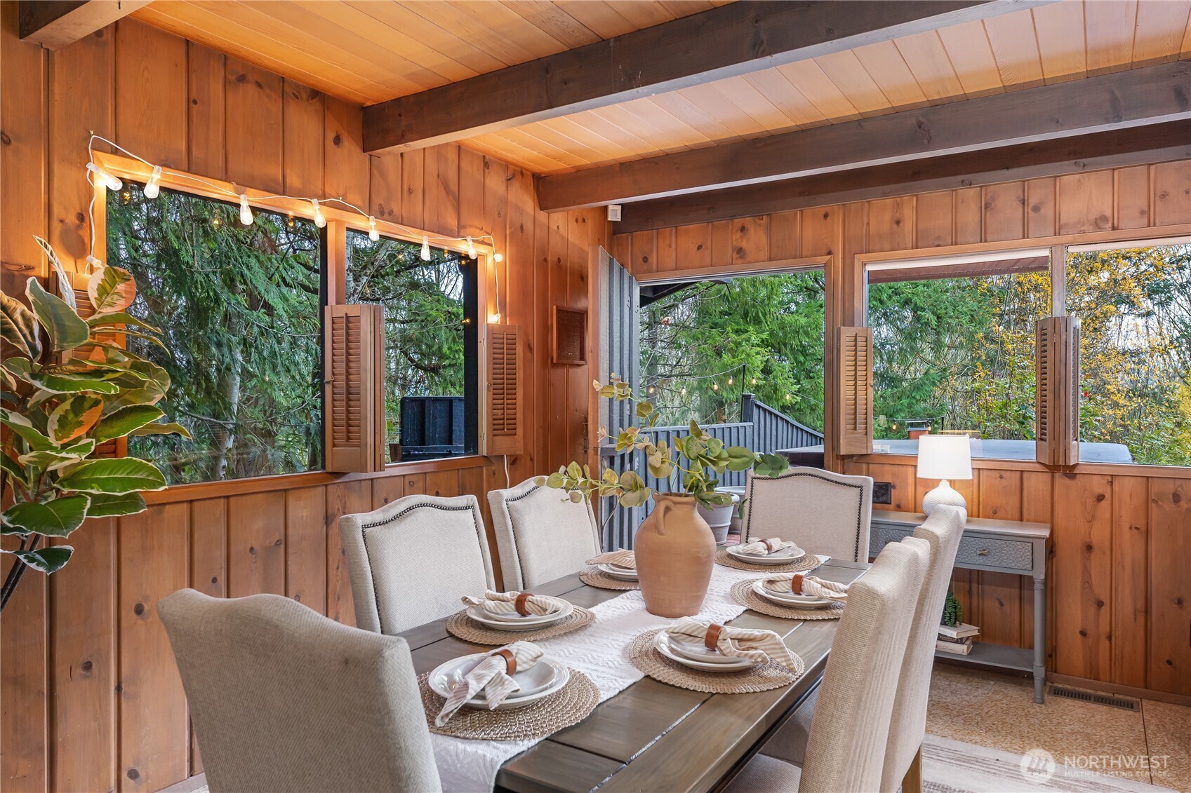 16521 NE 1st Place , Bellevue, WA 98008