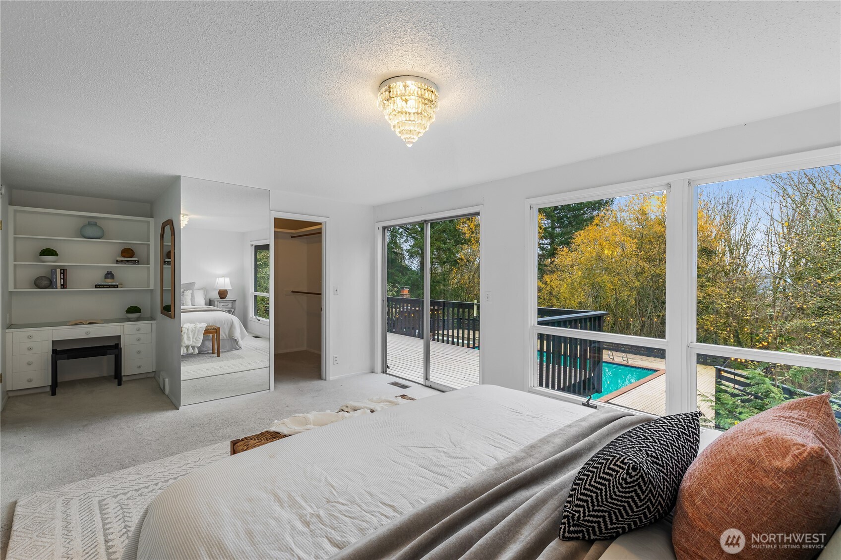 16521 NE 1st Place , Bellevue, WA 98008