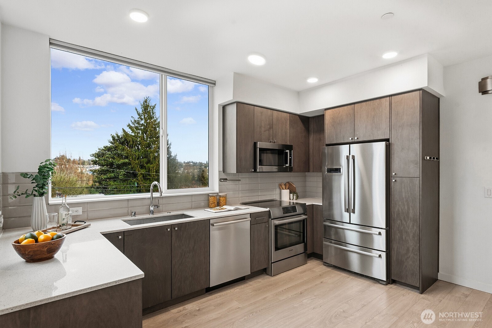 3070 SW Avalon Way #A, Seattle, WA 98126