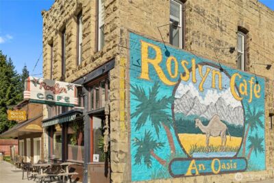 201 W Pennsylvania Avenue , Roslyn, WA 98941 - Photo 2