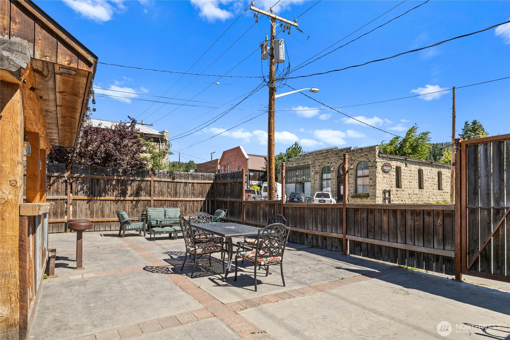 201 W Pennsylvania Avenue , Roslyn, WA 98941