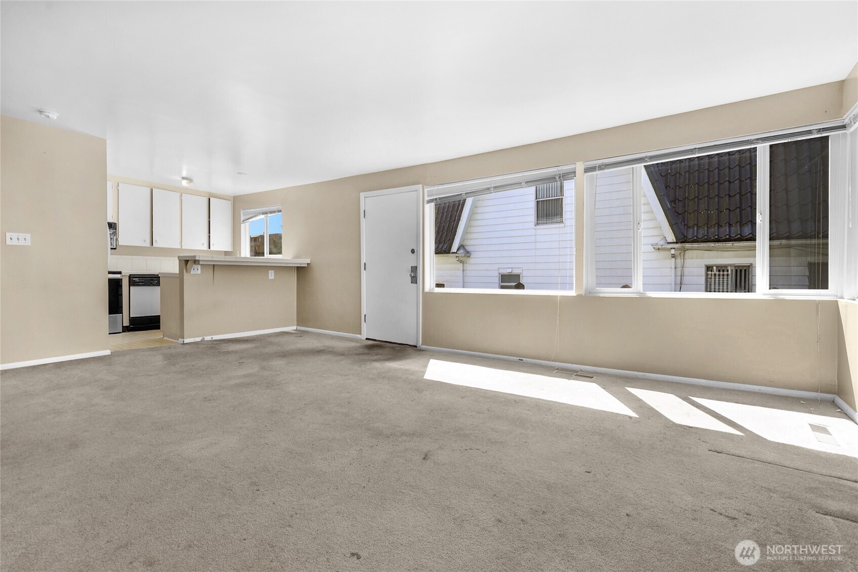 223 W Kinnear Place , Seattle, WA 98119-3730