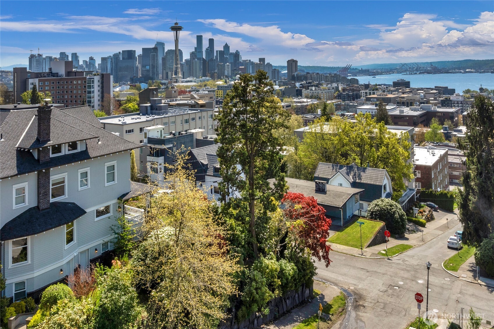 223 W Kinnear Place , Seattle, WA 98119-3730