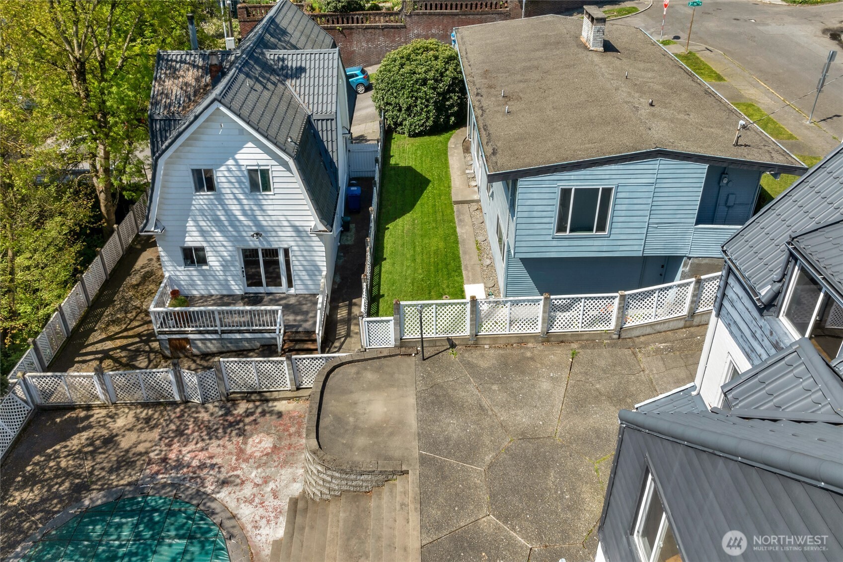 223 W Kinnear Place , Seattle, WA 98119-3730