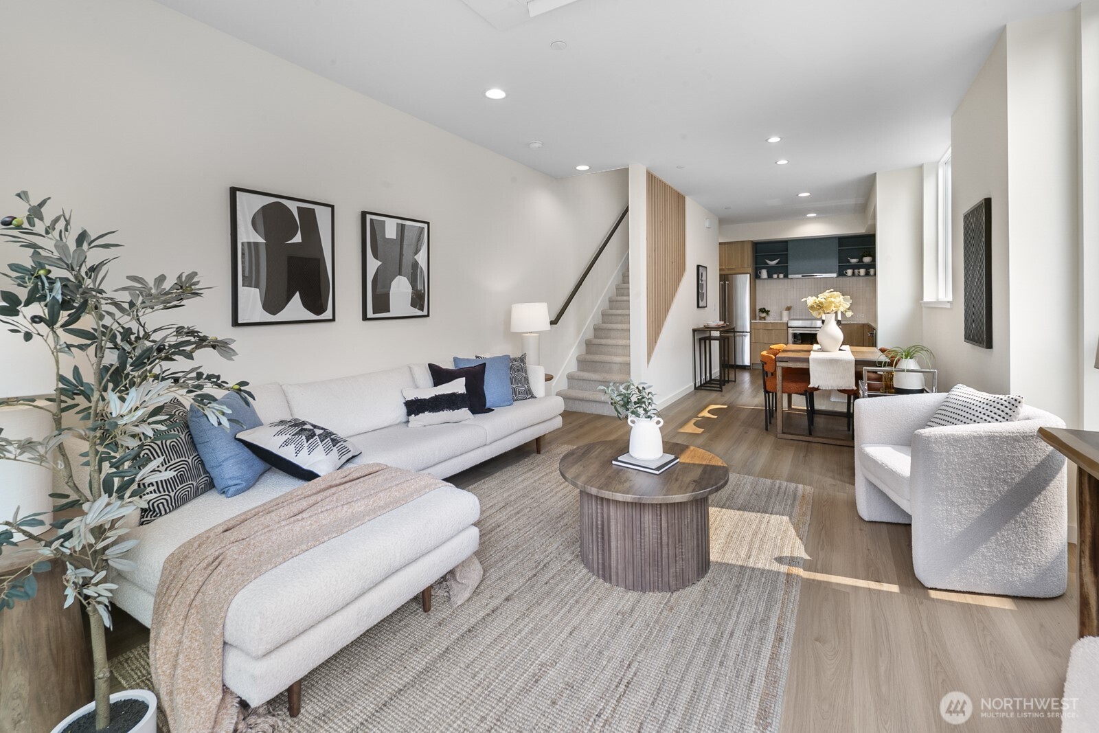 318 B Bellevue Avenue E, Seattle, WA 98102