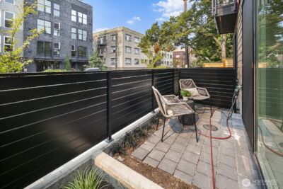 318 B Bellevue Avenue E, Seattle, WA 98102 - Photo 12