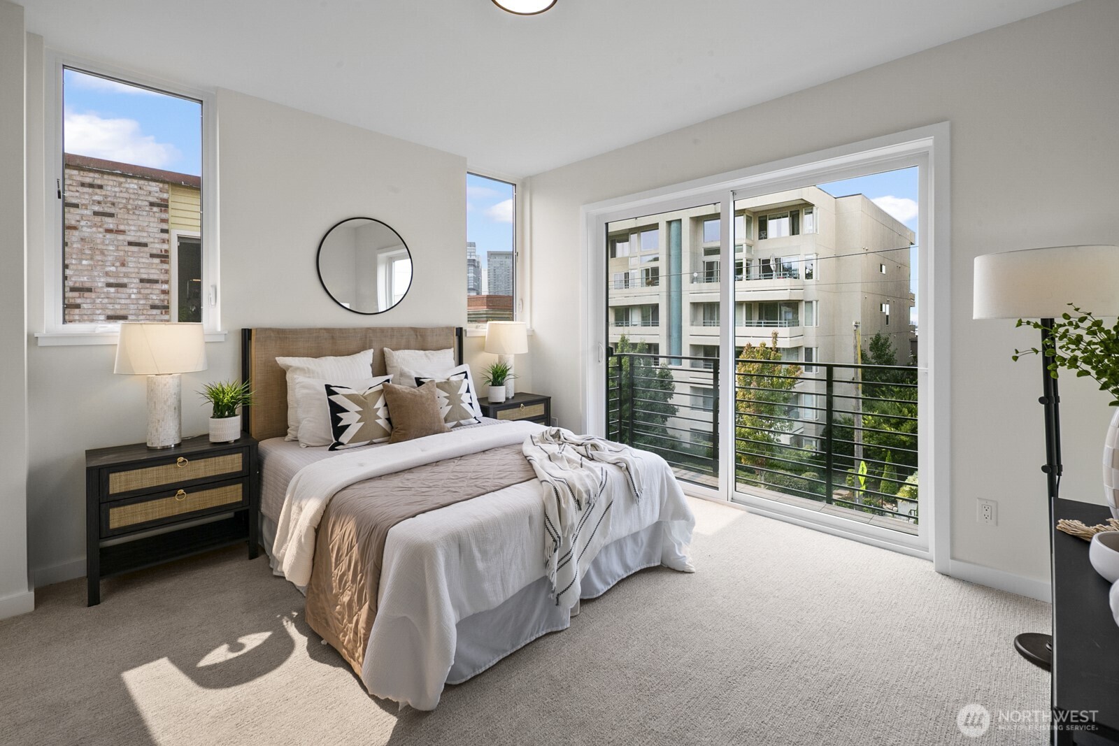 318 B Bellevue Avenue E, Seattle, WA 98102