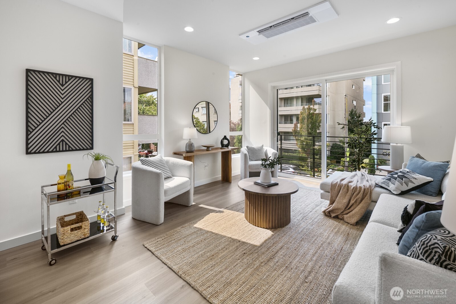 318 B Bellevue Avenue E, Seattle, WA 98102