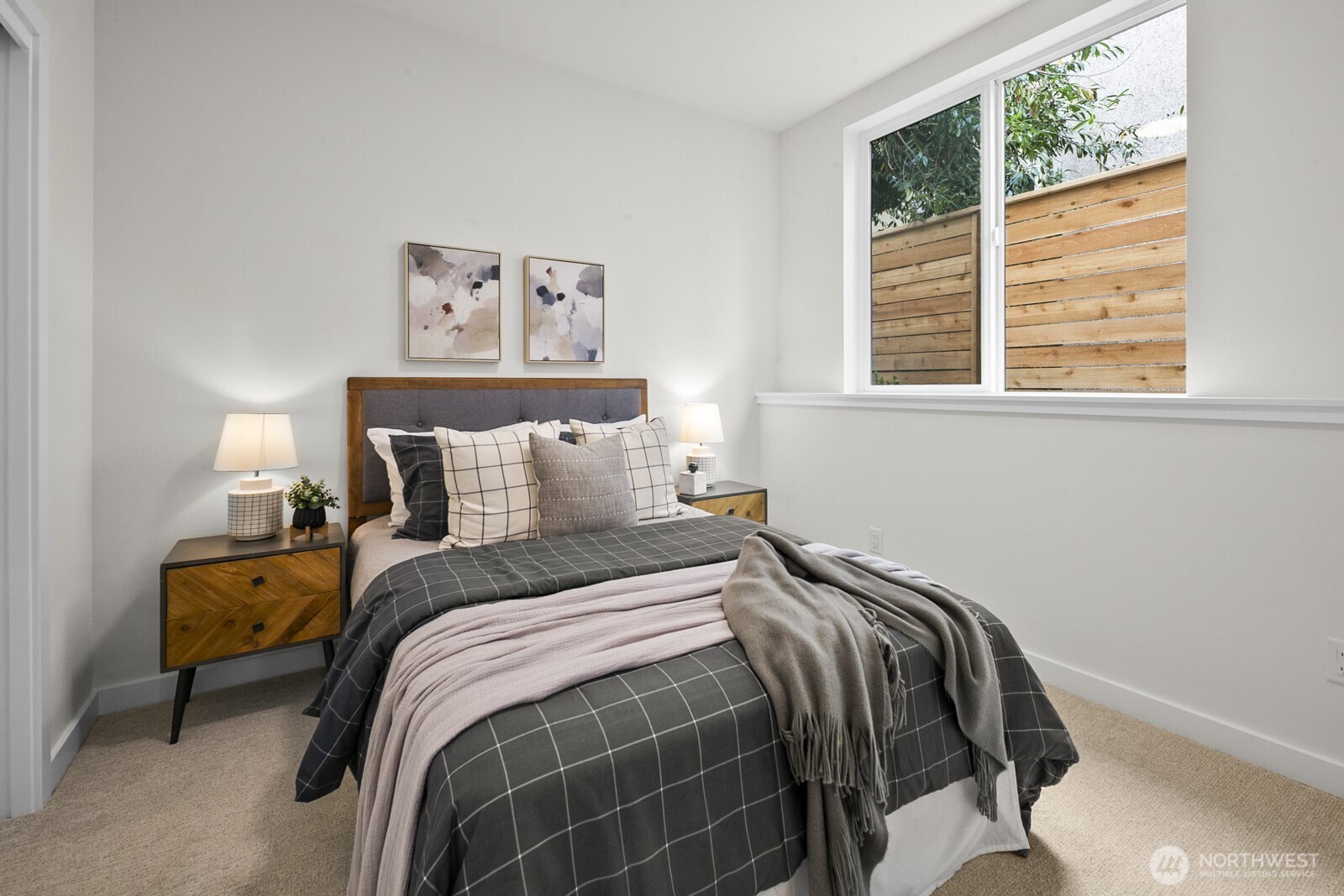 318 B Bellevue Avenue E, Seattle, WA 98102