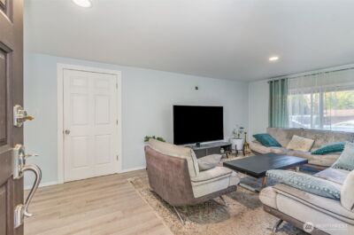 2726 Pioneer Way E, Tacoma, WA 98404-5330 - Photo 27