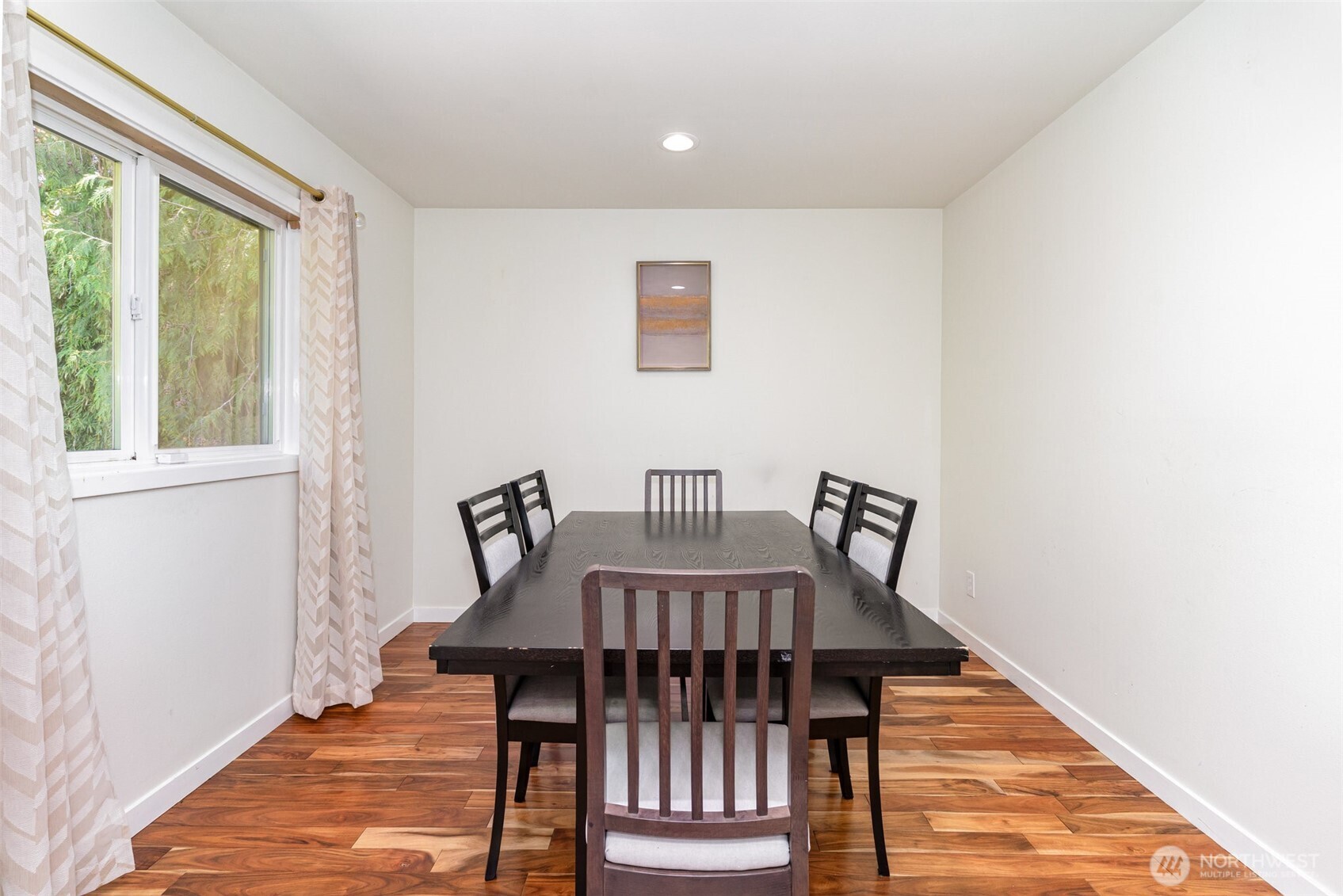 2726 Pioneer Way E, Tacoma, WA 98404-5330