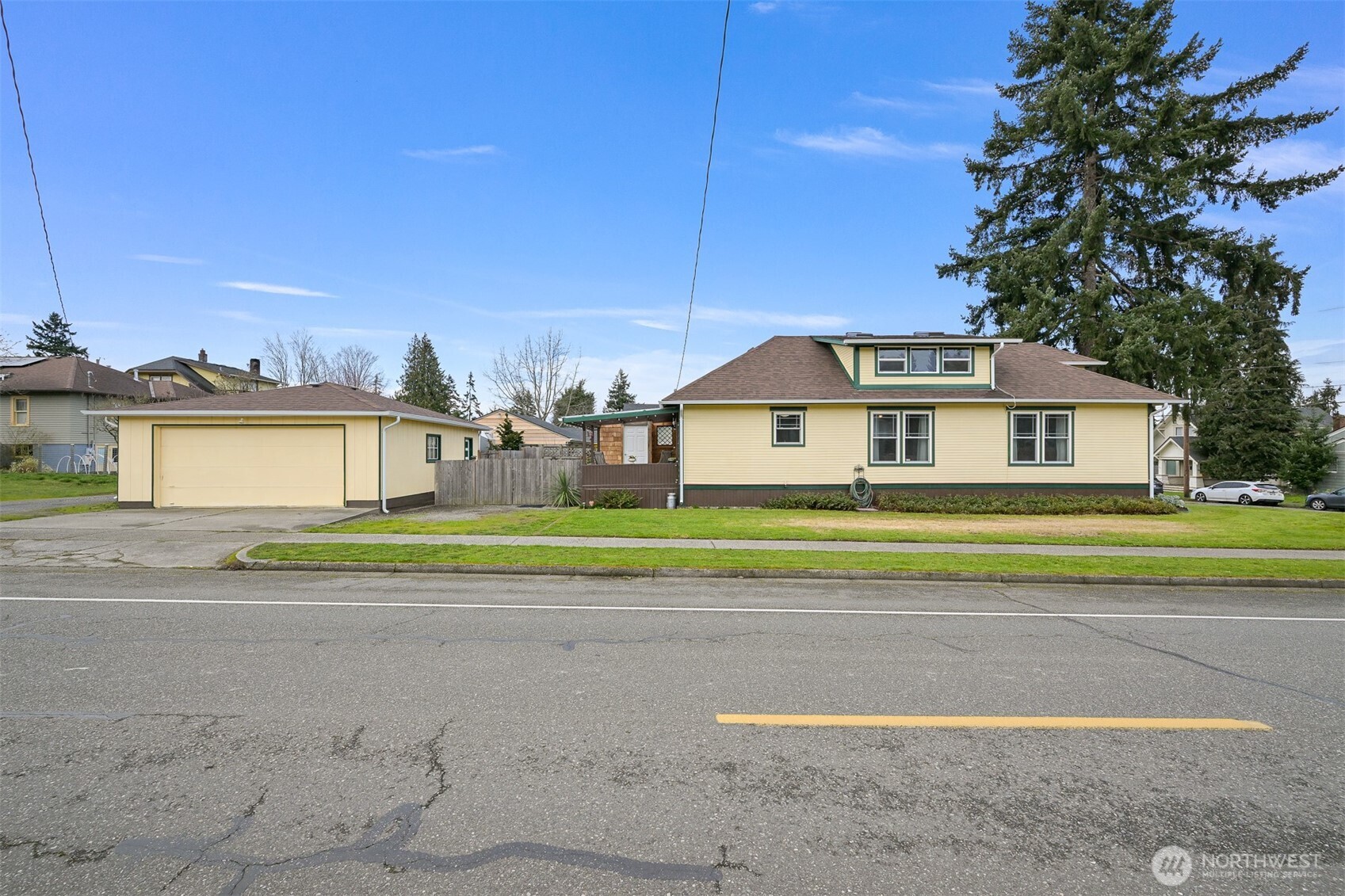 218 Evergreen Street , Mount Vernon, WA 98273