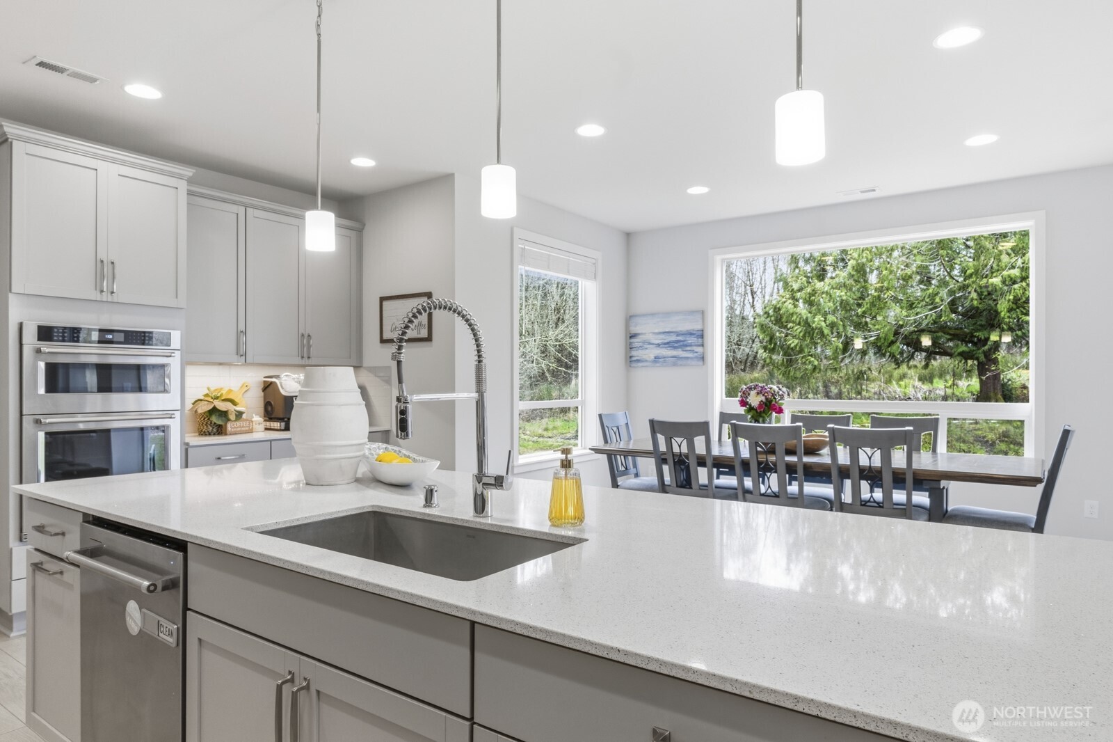 8315 56th Avenue NE, Lacey, WA 98516