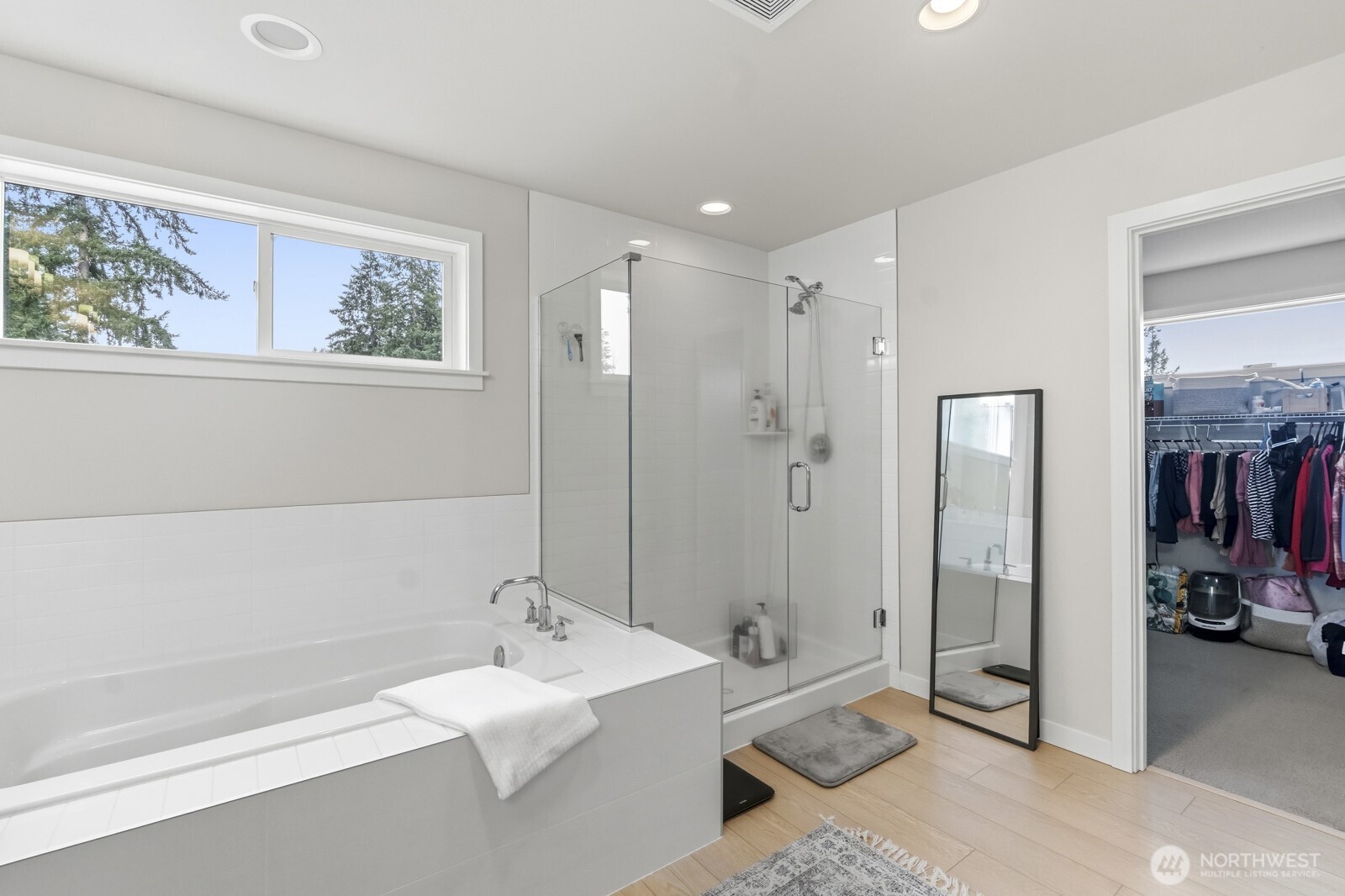 8315 56th Avenue NE, Lacey, WA 98516