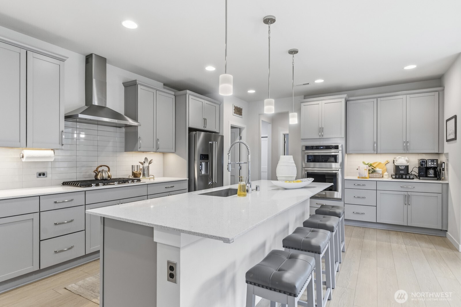 8315 56th Avenue NE, Lacey, WA 98516