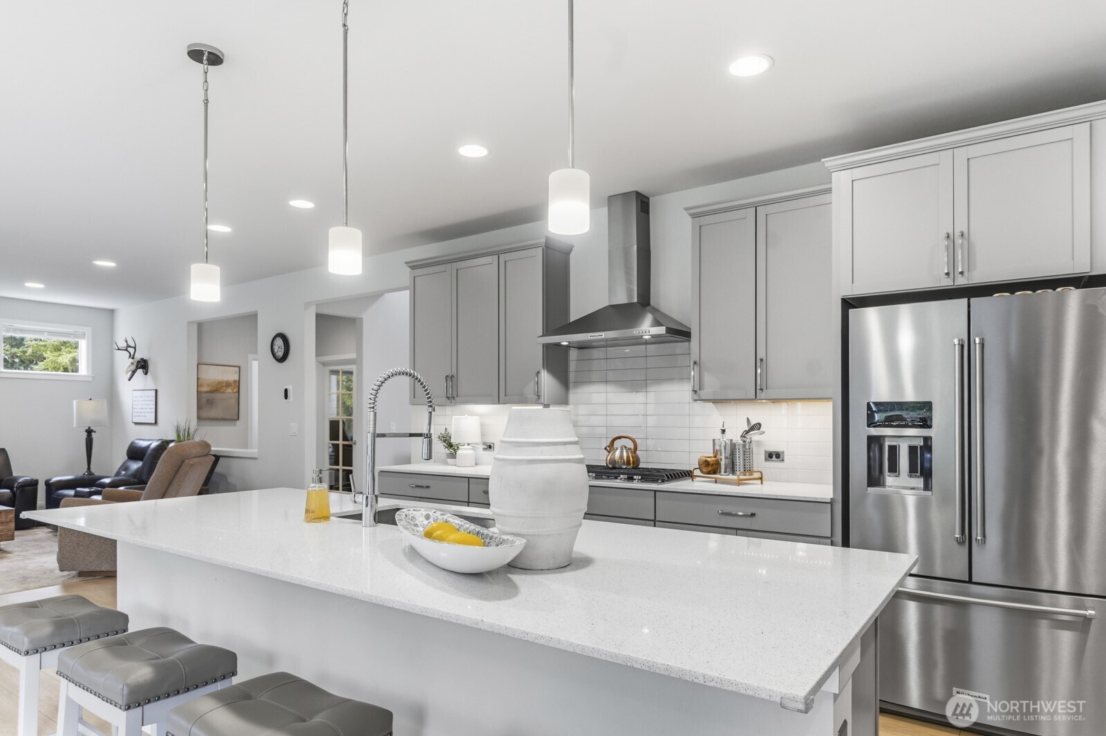 8315 56th Avenue NE, Lacey, WA 98516