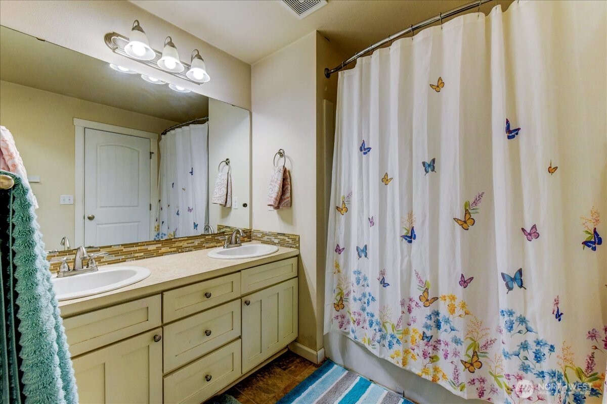 8007 230th Street Ct E, Graham, WA 98338