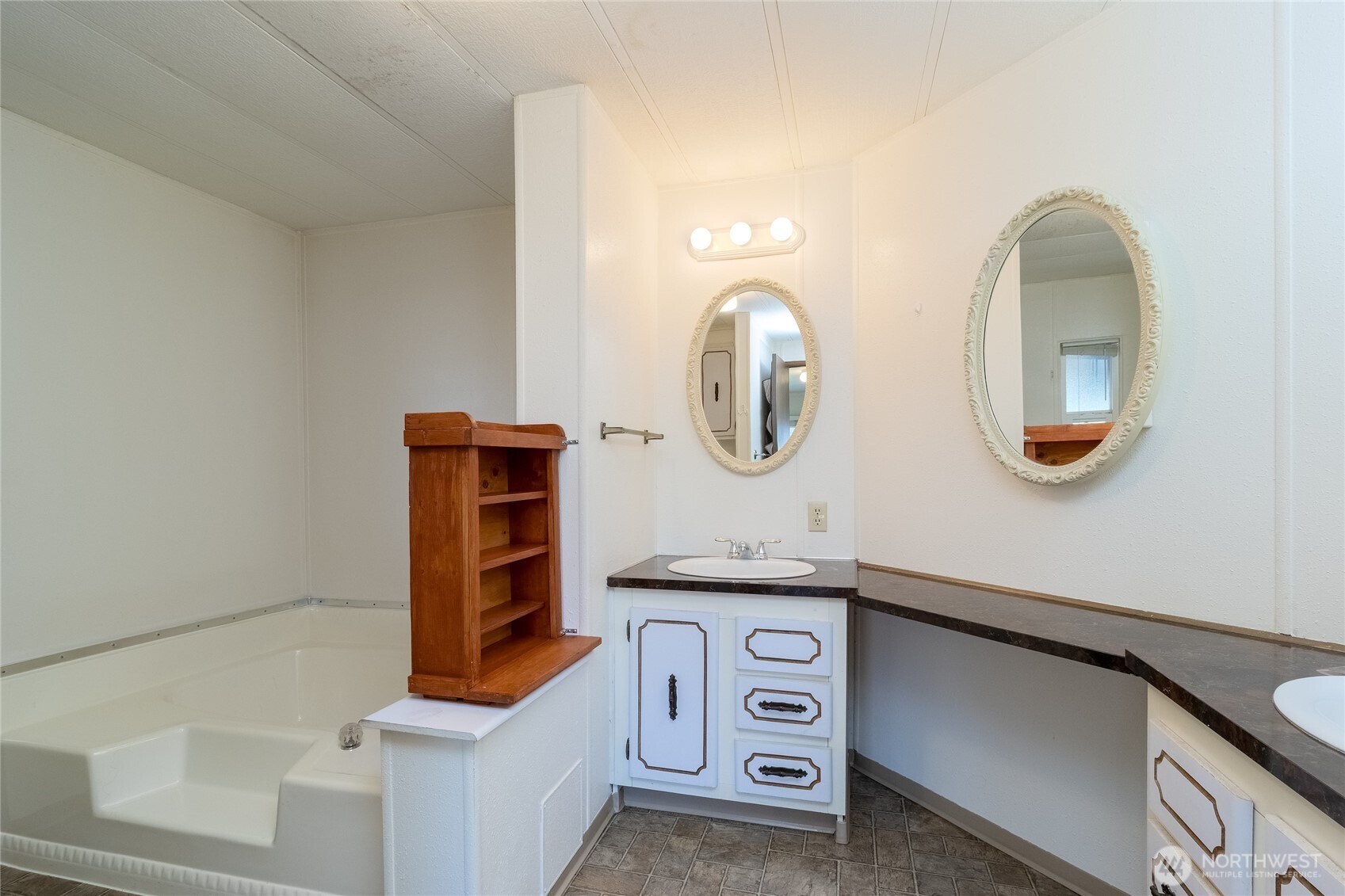 826 SE Scenic View Drive , College Place, WA 99324