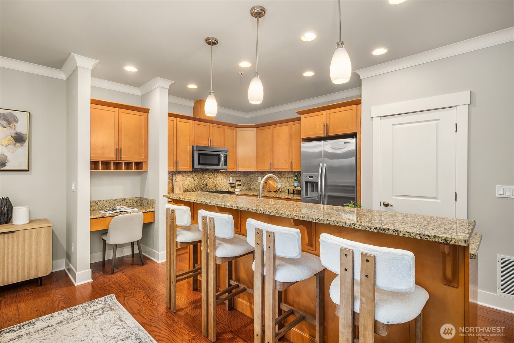 900 228th Avenue NE #1C, Sammamish, WA 98074-5804