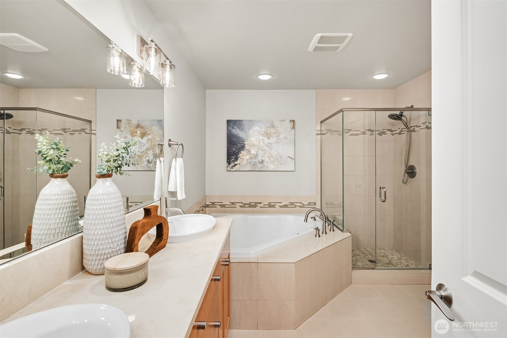 900 228th Avenue NE #1C, Sammamish, WA 98074-5804