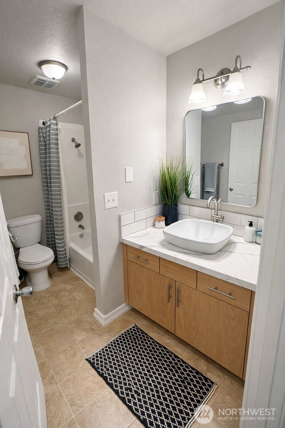 1910 75th Street SE #2E, Everett, WA 98203