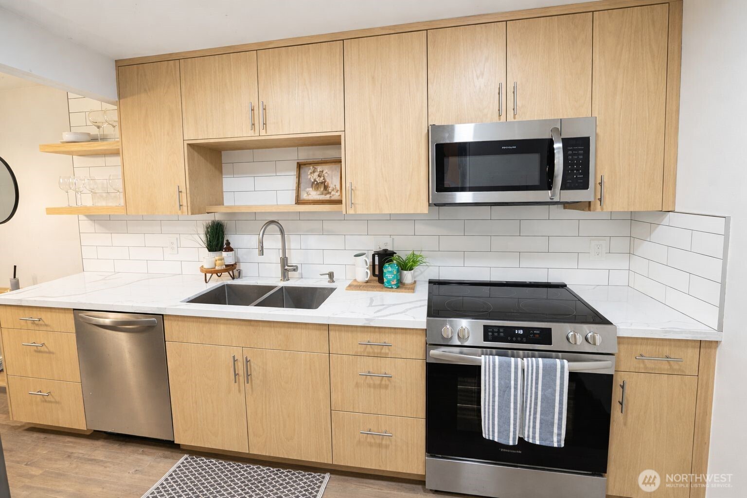 1910 75th Street SE #2E, Everett, WA 98203