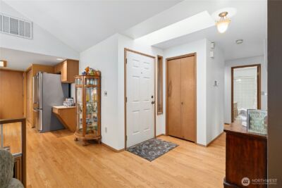 27750 25th Drive S, Federal Way, WA 98003 - Photo 2