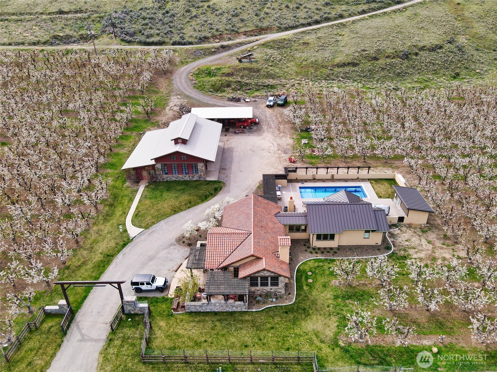 5814 Colockum Road , Malaga, WA 98828