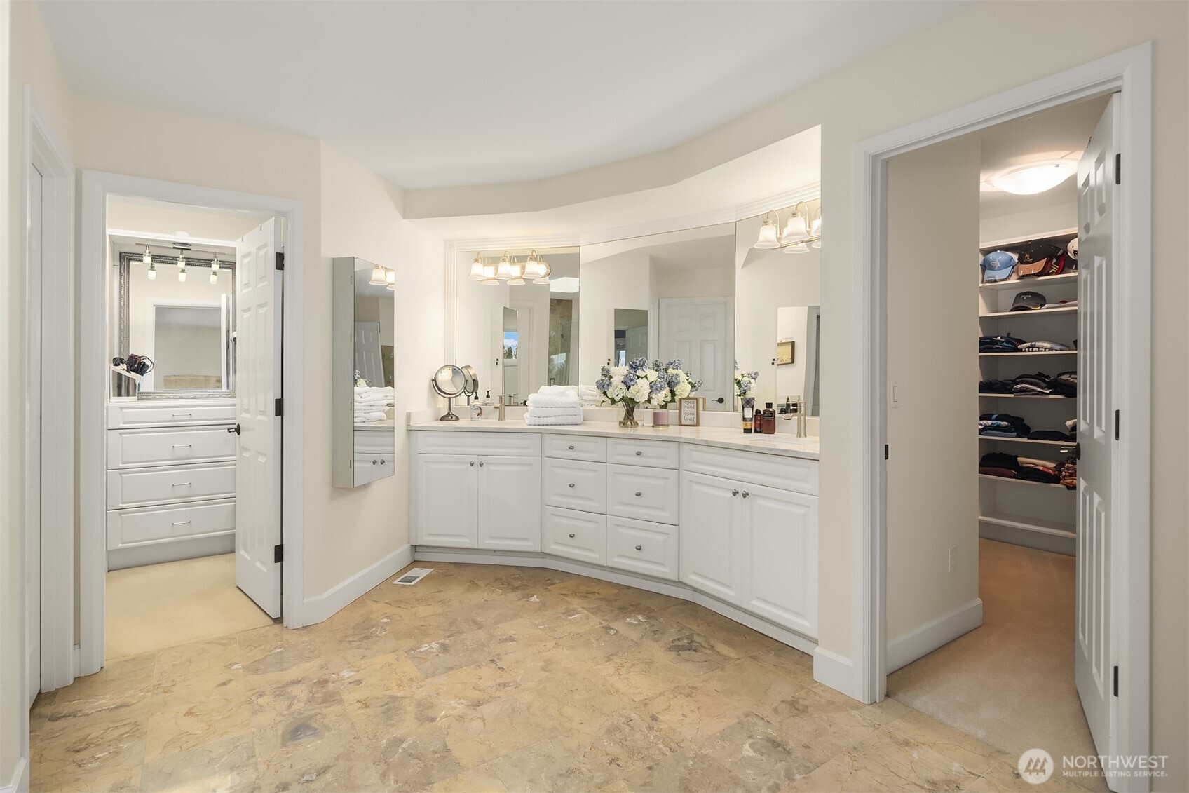 2146 277th Avenue SE, Sammamish, WA 98075