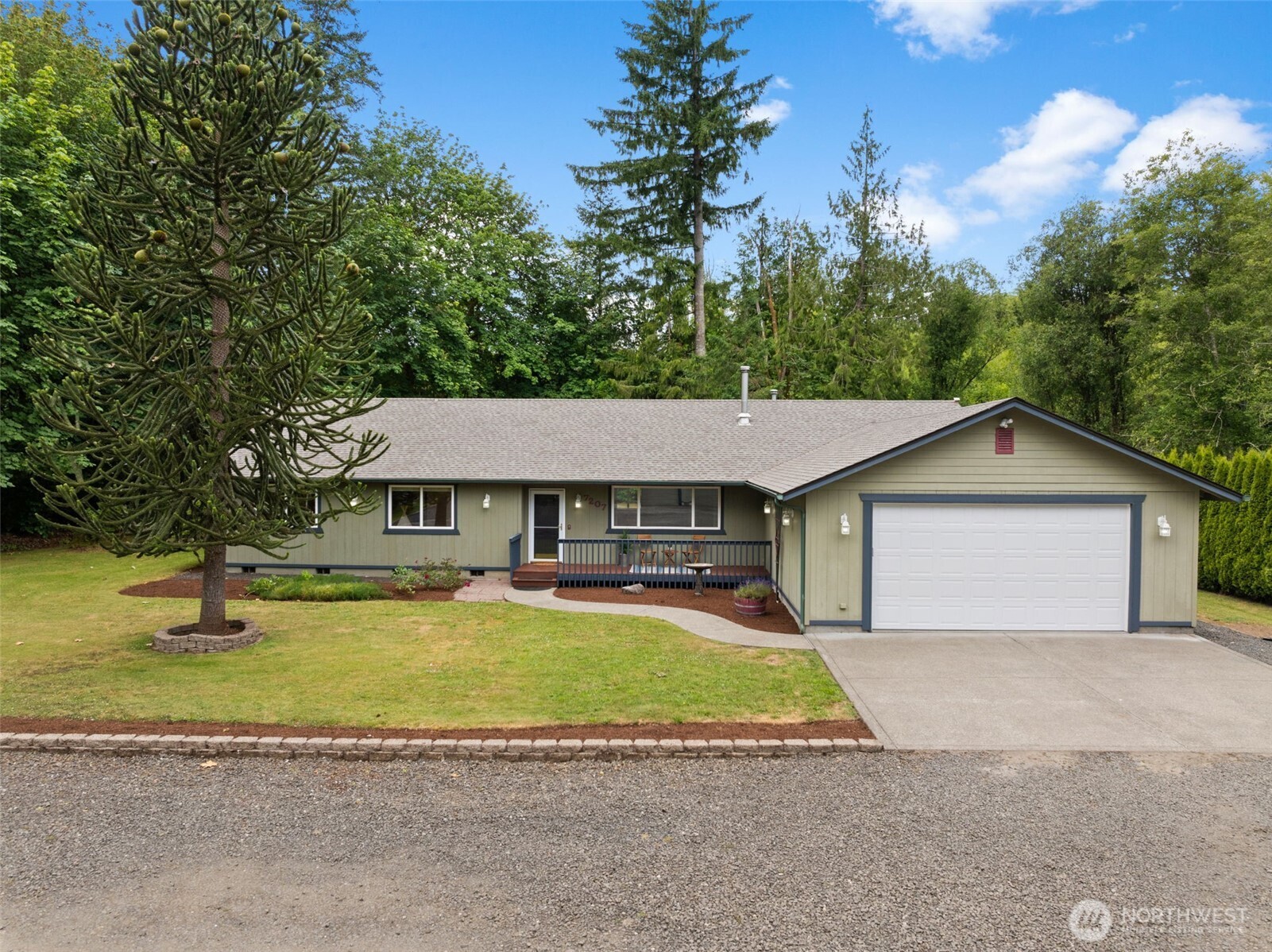 7207 Lakeside St SW , Olympia, WA 98512