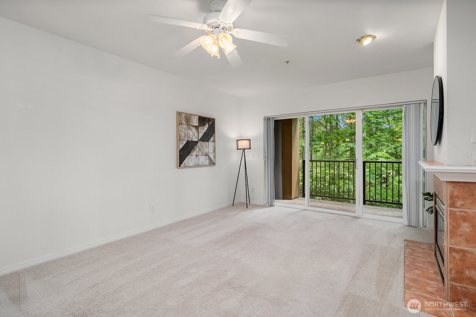 12439 NE Totem Lake Way #106, Kirkland, WA 98034