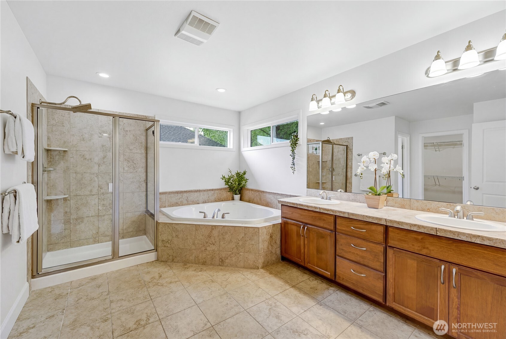 17681 NE 121st Court , Redmond, WA 98052